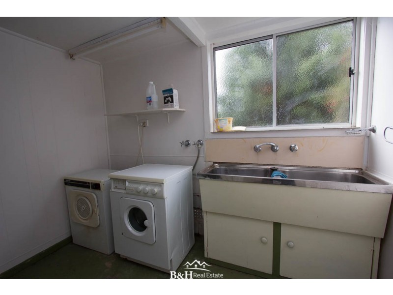 1 Rola Place, Acton TAS 7320