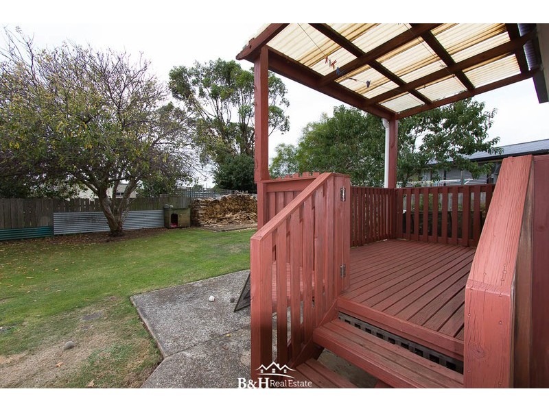 25 Beaufort Street, Somerset TAS 7322