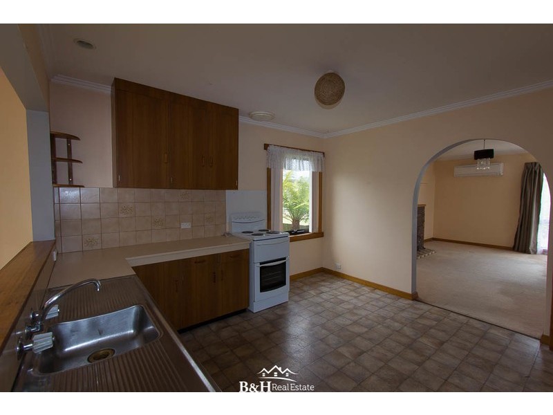 25 Beaufort Street, Somerset TAS 7322