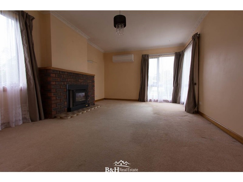 25 Beaufort Street, Somerset TAS 7322