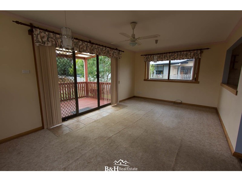 25 Beaufort Street, Somerset TAS 7322