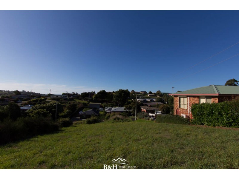 20 South Road, Penguin TAS 7316