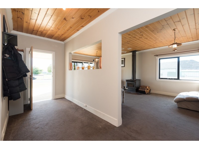 22 Athol Street, Somerset TAS 7322