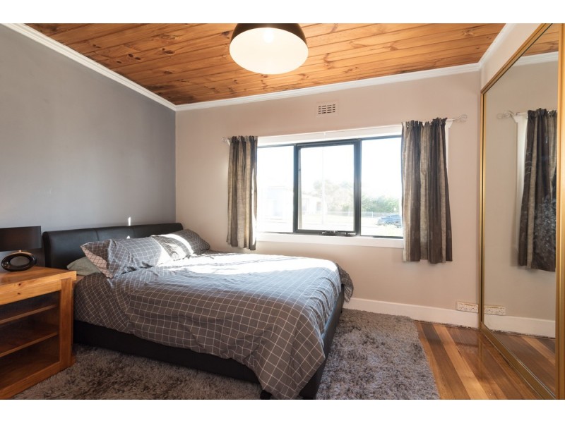 22 Athol Street, Somerset TAS 7322