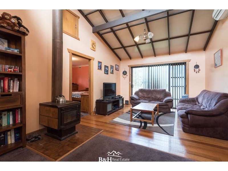 71 Dial Road, Penguin TAS 7316