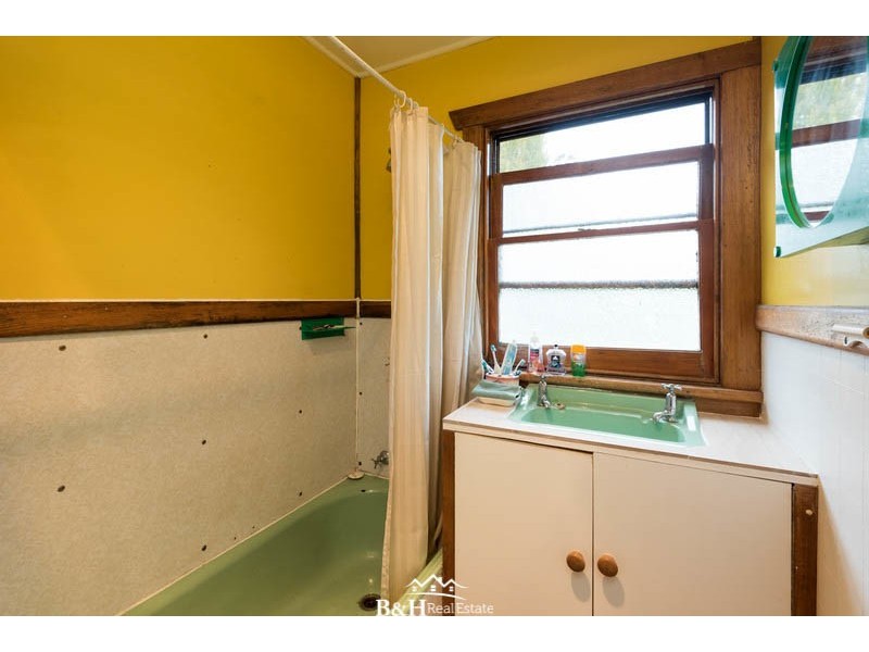 71 Dial Road, Penguin TAS 7316