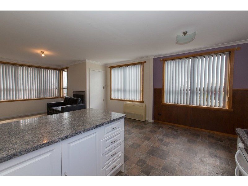 4 Woodward Avenue, Hillcrest TAS 7320