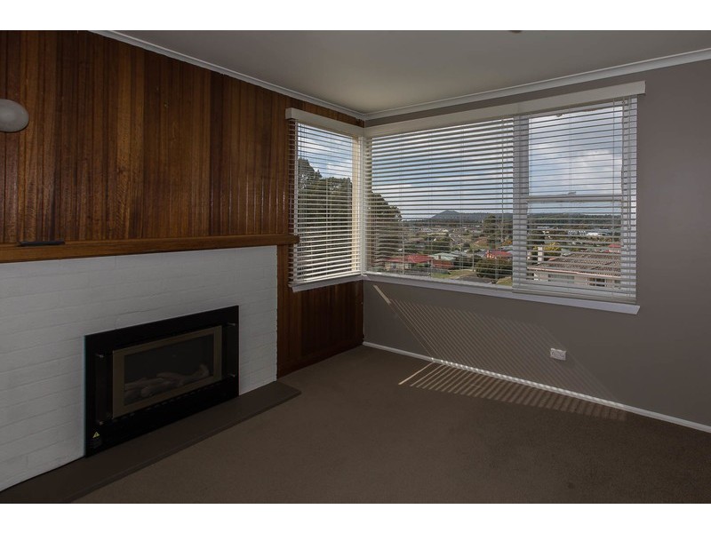 28 Jacobs Crescent, Upper Burnie TAS 7320