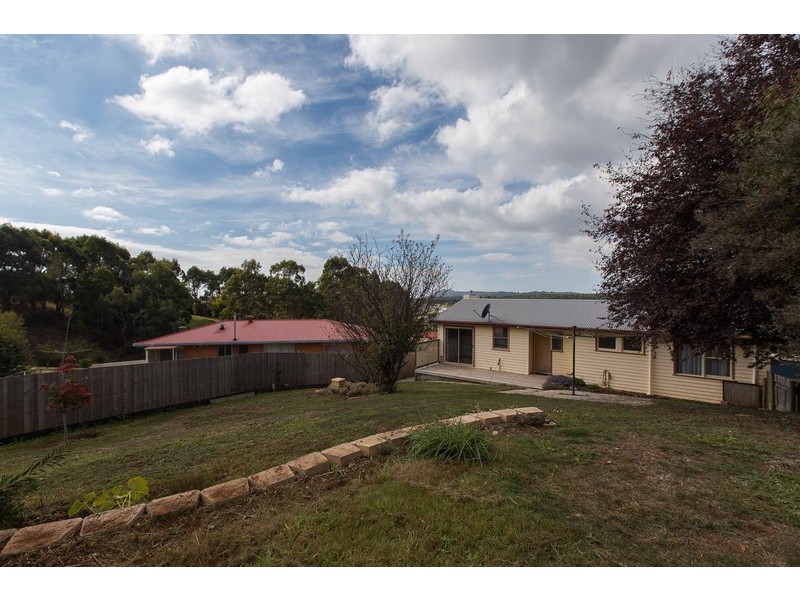 28 Jacobs Crescent, Upper Burnie TAS 7320