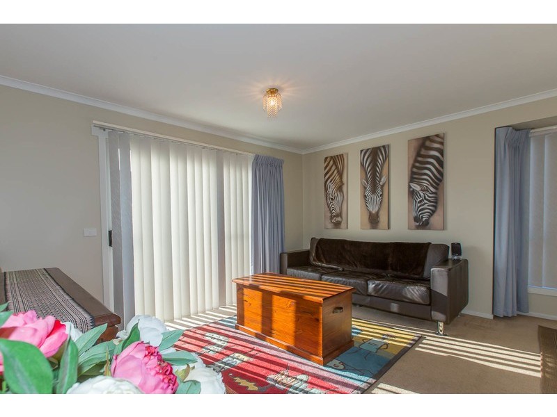 4/42 Main Street, Ulverstone TAS 7315