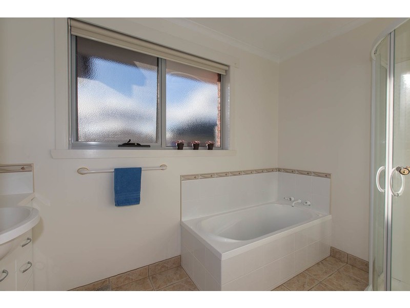4/42 Main Street, Ulverstone TAS 7315