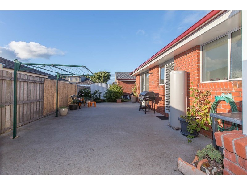 4/42 Main Street, Ulverstone TAS 7315