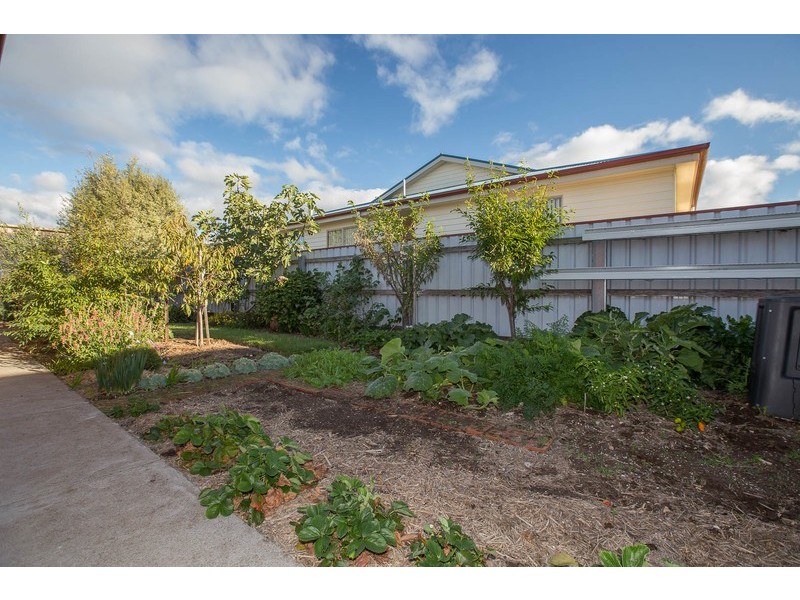 4/42 Main Street, Ulverstone TAS 7315