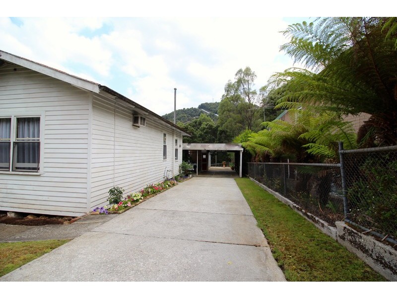 8 Somerset Street, Rosebery TAS 7470