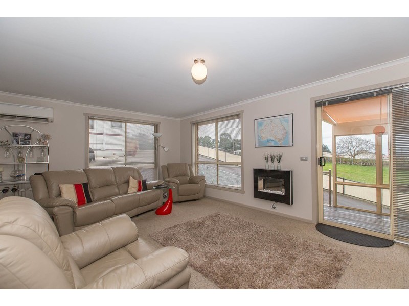 1/1 Greenacre Street, Upper Burnie TAS 7320