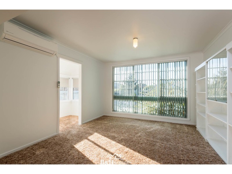 16 Hobbs Parade, West Ulverstone TAS 7315