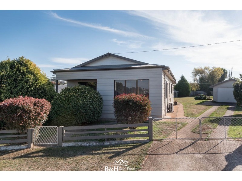 5 Rekuna Road, Penguin TAS 7316