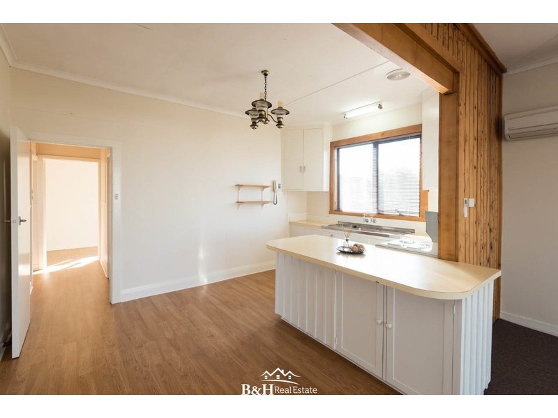 5 Rekuna Road, Penguin TAS 7316