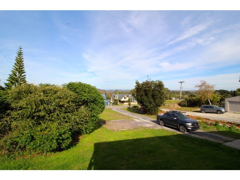 11 Charles Street, Strahan TAS 7468