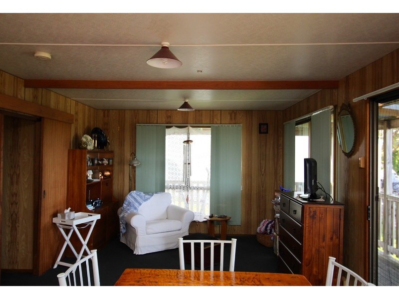 11 Charles Street, Strahan TAS 7468