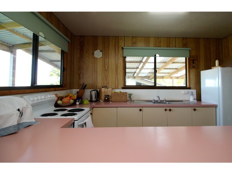 11 Charles Street, Strahan TAS 7468