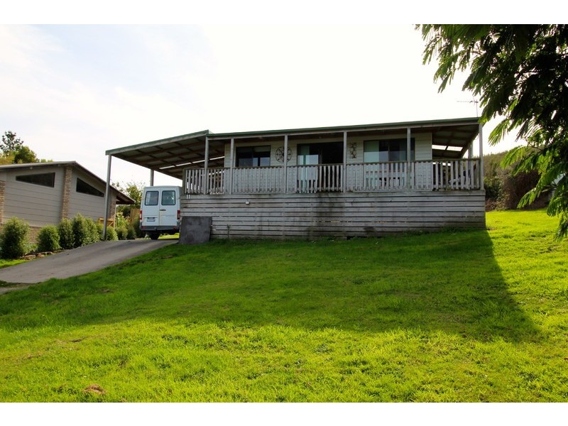 11 Charles Street, Strahan TAS 7468