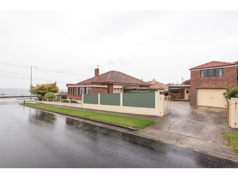 5 Bass Highway, Parklands TAS 7320