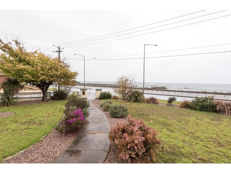 5 Bass Highway, Parklands TAS 7320