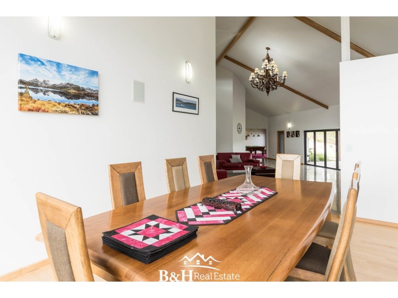 10 Mountain View Place, Penguin TAS 7316