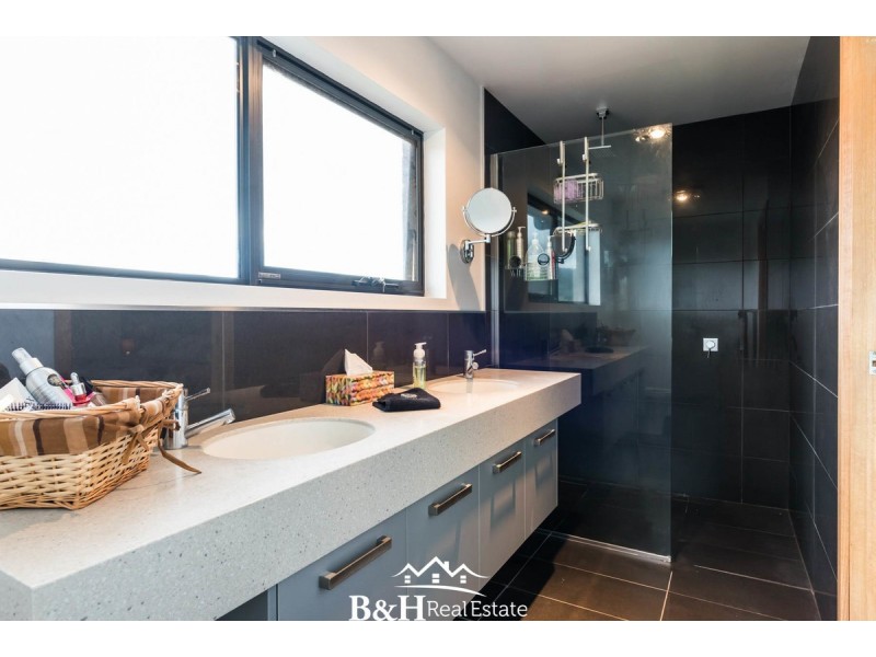 10 Mountain View Place, Penguin TAS 7316