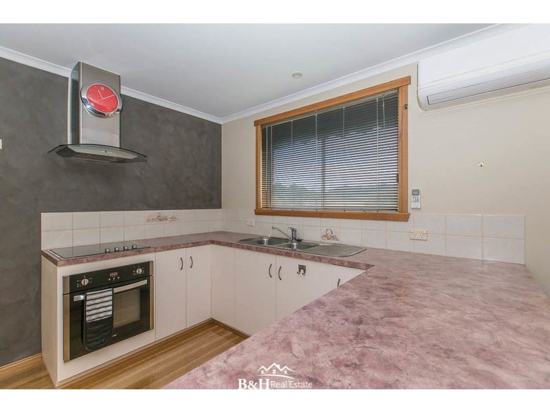 4a South Road, Penguin TAS 7316