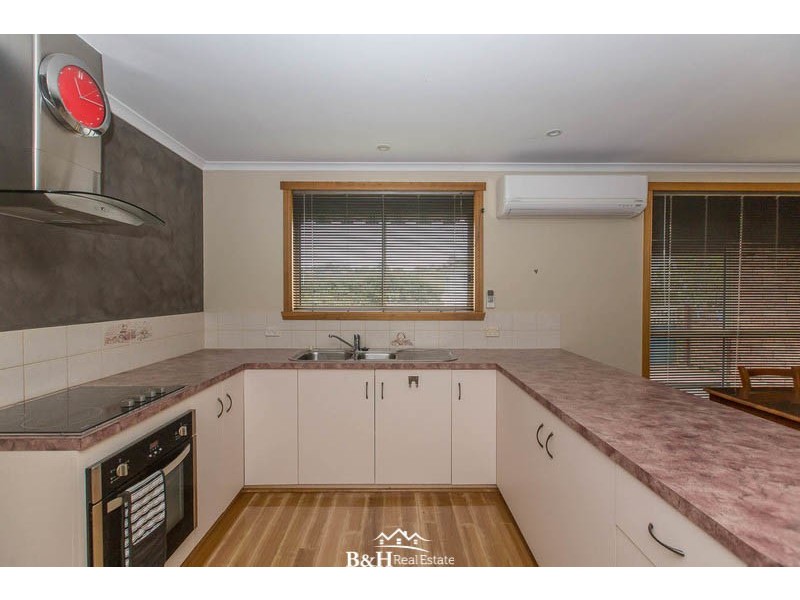 4a South Road, Penguin TAS 7316