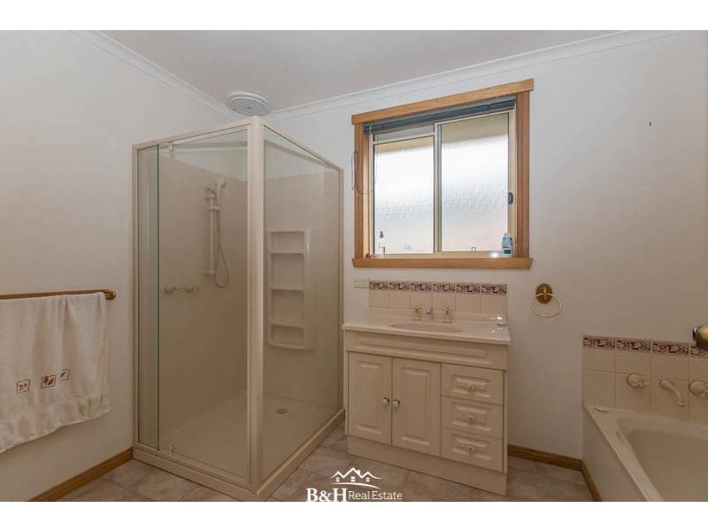 4a South Road, Penguin TAS 7316