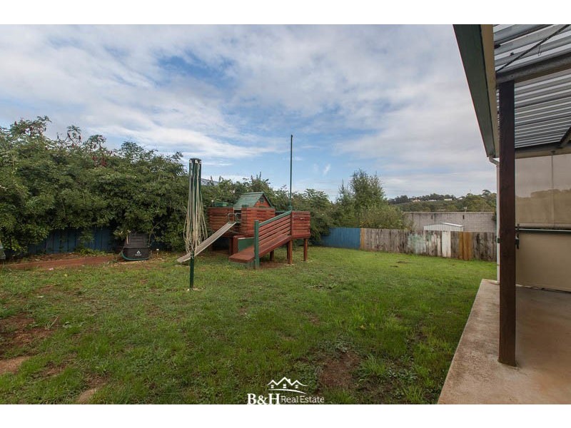 4a South Road, Penguin TAS 7316