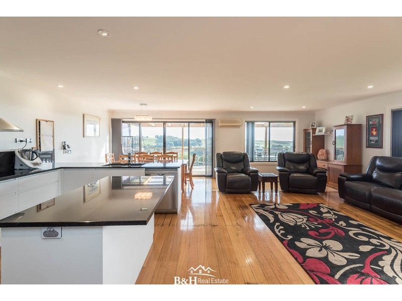 730 Ironcliffe Road, Penguin TAS 7316