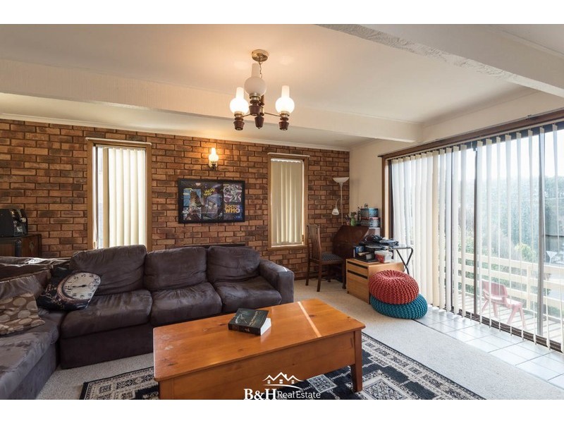 22 Blackwood Parade, Romaine TAS 7320