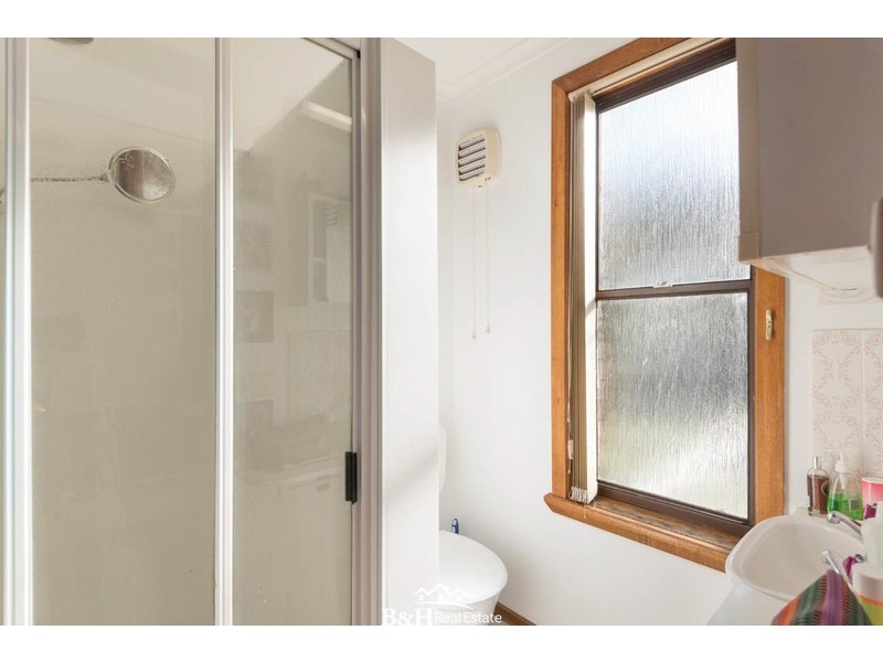 22 Blackwood Parade, Romaine TAS 7320