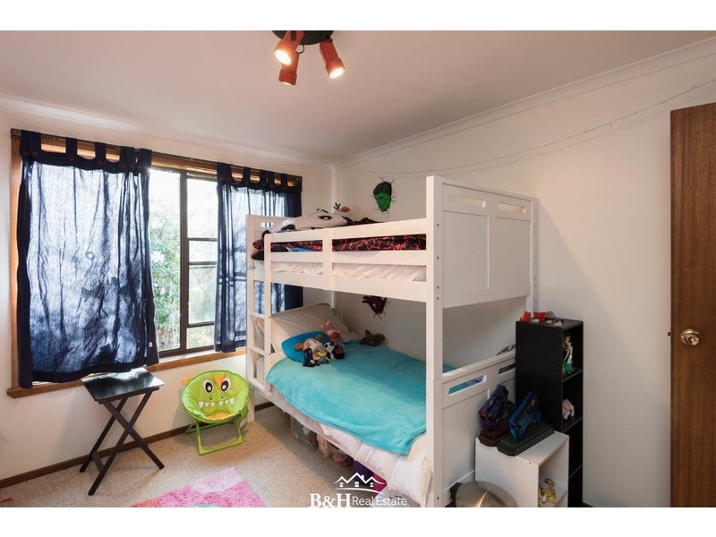 22 Blackwood Parade, Romaine TAS 7320