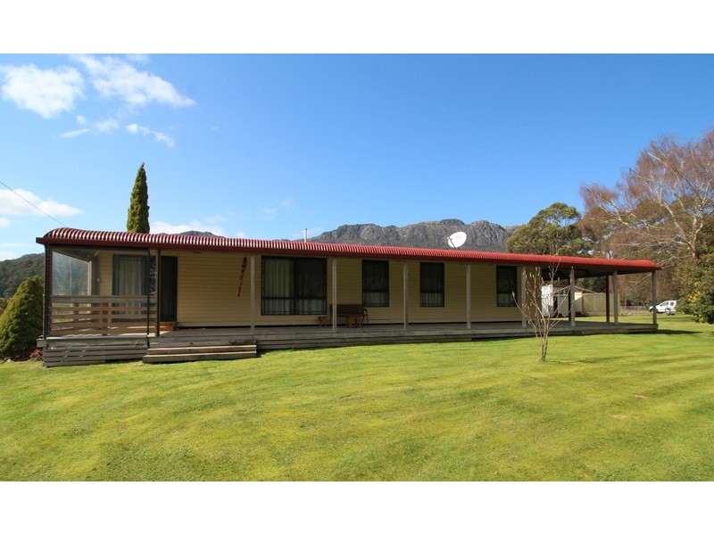 20 Lindsay Street, Tullah TAS 7321