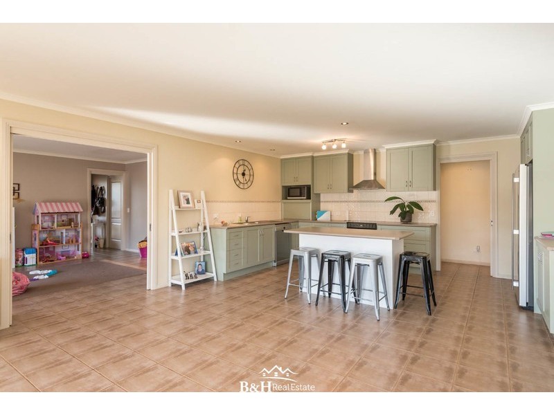 13 Leila Avenue, Spreyton TAS 7310