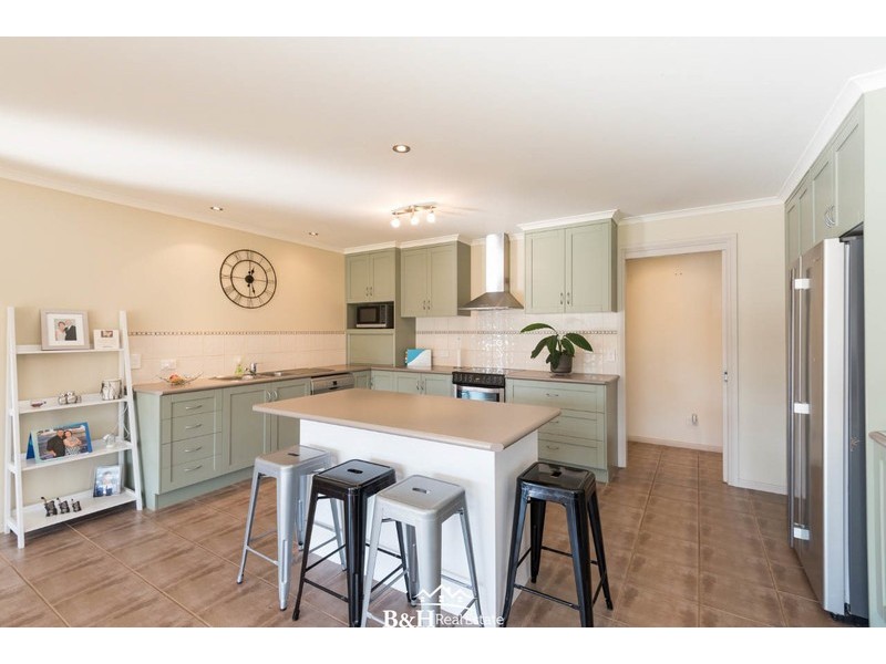 13 Leila Avenue, Spreyton TAS 7310