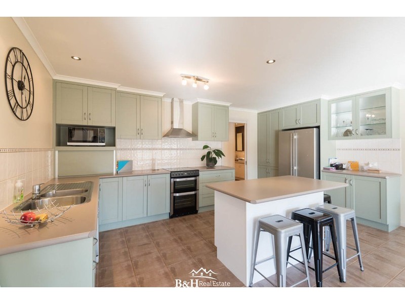 13 Leila Avenue, Spreyton TAS 7310