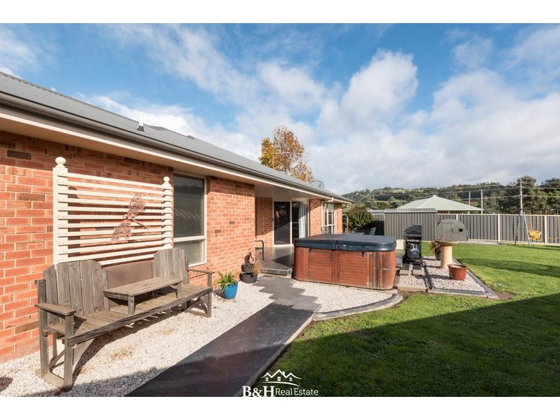 13 Leila Avenue, Spreyton TAS 7310