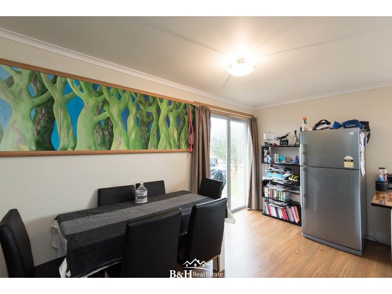 24 Winter Avenue, Upper Burnie TAS 7320