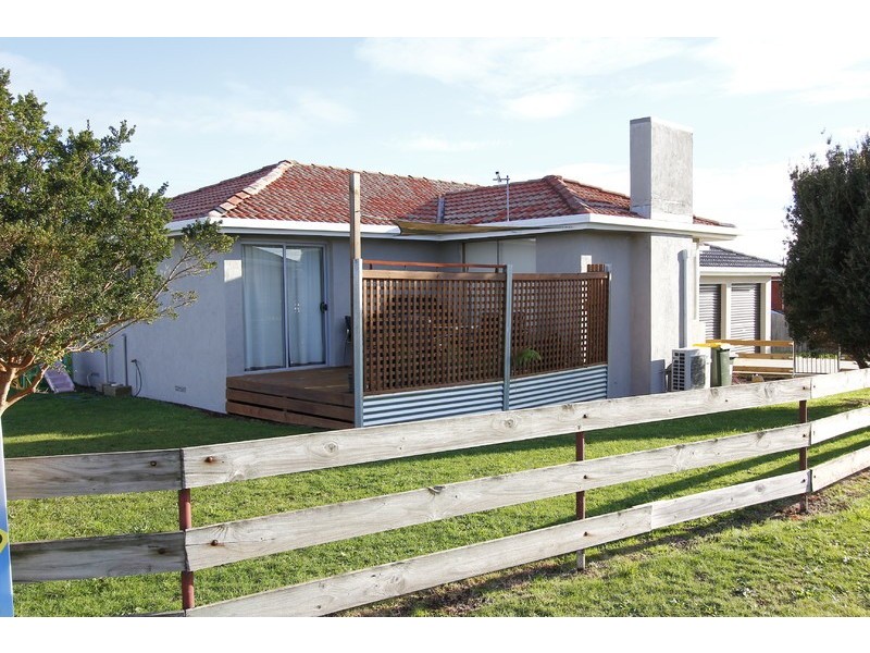 24 Winter Avenue, Upper Burnie TAS 7320