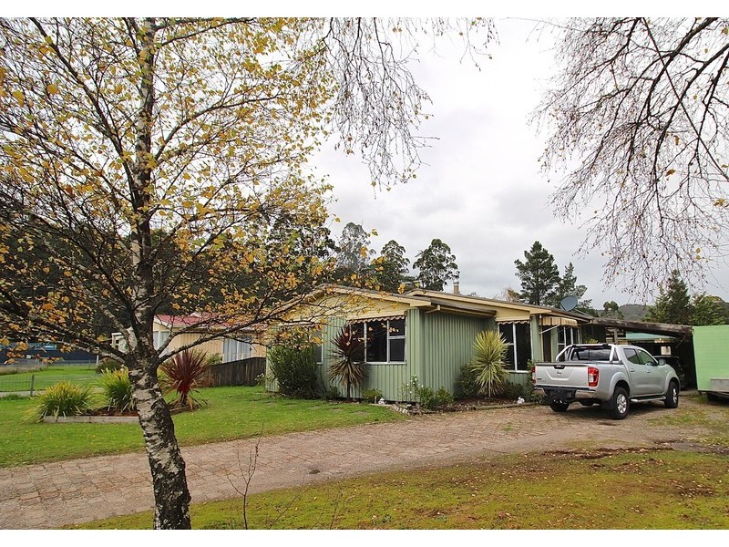 1 Darwin Crescent, Queenstown TAS 7467