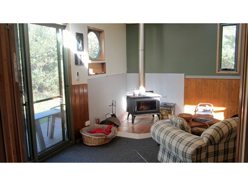 1 Elfrida Avenue, Sisters Beach TAS 7321