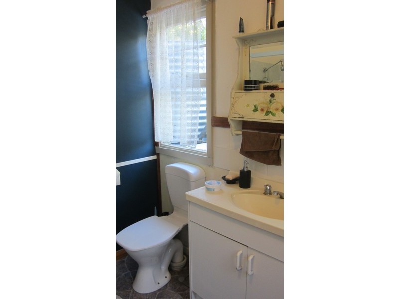 1 Elfrida Avenue, Sisters Beach TAS 7321