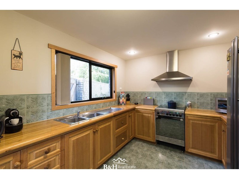 13-14 Tucker Avenue, Devonport TAS 7310