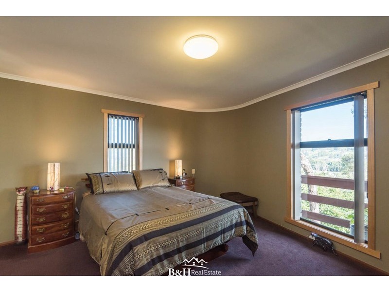 13-14 Tucker Avenue, Devonport TAS 7310